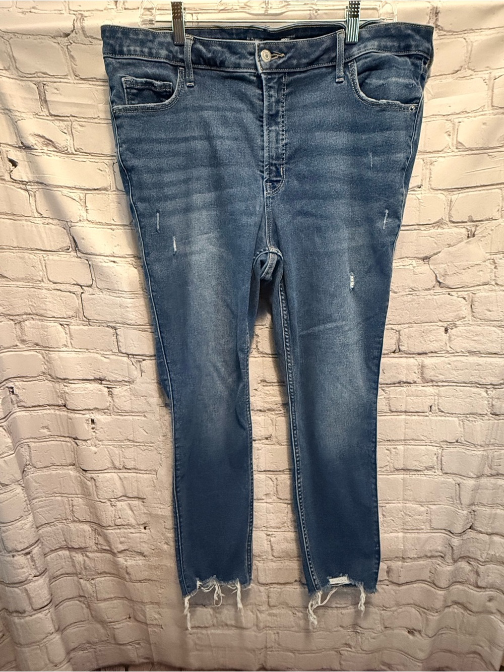 Old Navy Medium Blue Distressed Ankle Jeans